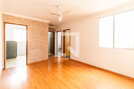 Sala de apartamento para alugar com 2 quartos, 45m² em Floramar, Belo Horizonte