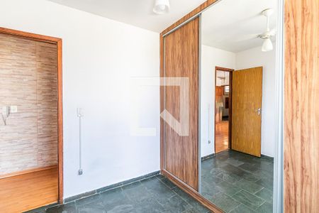 Quarto 2 de apartamento para alugar com 2 quartos, 45m² em Floramar, Belo Horizonte