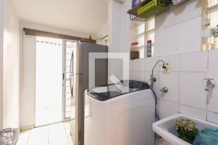 Casa de condomínio à venda com 72m², 2 quartos e 1 vagaÁrea de Serviço 