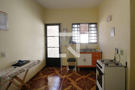 Casa para alugar com 151m², 3 quartos e 2 vagasCozinha Edícula