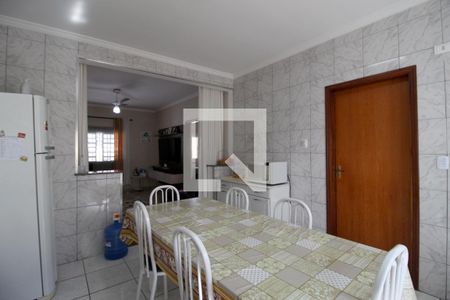 Casa para alugar com 151m², 3 quartos e 2 vagasCozinha