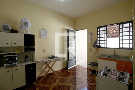 Casa para alugar com 151m², 3 quartos e 2 vagasCozinha Edícula