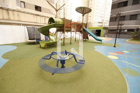 Apartamento à venda com 87m², 3 quartos e 2 vagasÁrea comum - Playground