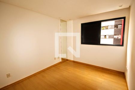 Apartamento à venda com 87m², 3 quartos e 2 vagasQuarto 3