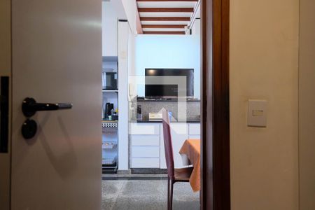 Casa à venda com 540m², 5 quartos e 4 vagasDespensa