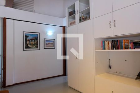 Casa à venda com 540m², 5 quartos e 4 vagasQuarto
