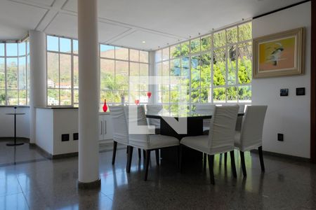 Sala de casa à venda com 5 quartos, 540m² em Mangabeiras, Belo Horizonte