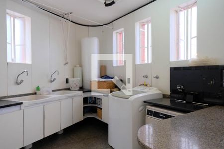 Casa à venda com 540m², 5 quartos e 4 vagasCozinha