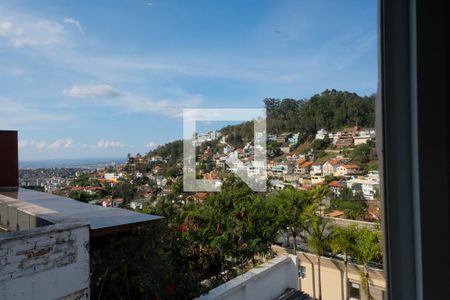 Casa à venda com 540m², 5 quartos e 4 vagasvista