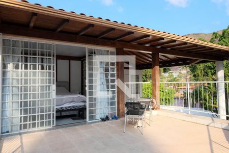 Casa à venda com 540m², 5 quartos e 4 vagasvaranda
