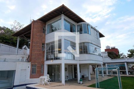 Casa à venda com 540m², 5 quartos e 4 vagasÁrea comum
