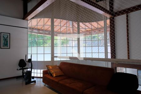 Casa à venda com 540m², 5 quartos e 4 vagasSala