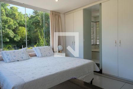 Casa à venda com 540m², 5 quartos e 4 vagasQuarto