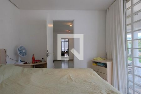 Casa à venda com 540m², 5 quartos e 4 vagasBanheiro