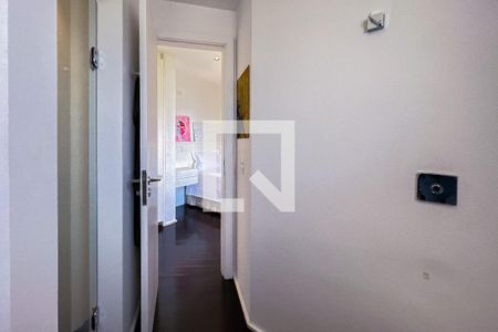 Apartamento à venda com 375m², 3 quartos e 4 vagas Apartamento à venda com 375m², 3 quartos e 4 vagasBanheiro da Suíte 2