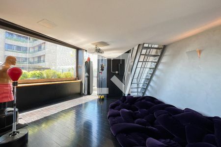 Apartamento à venda com 375m², 3 quartos e 4 vagasCobertura