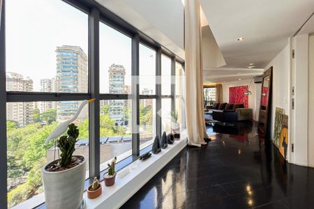 Apartamento à venda com 375m², 3 quartos e 4 vagas Apartamento à venda com 375m², 3 quartos e 4 vagasCorredor