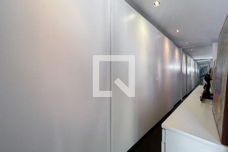 Apartamento à venda com 375m², 3 quartos e 4 vagas Apartamento à venda com 375m², 3 quartos e 4 vagasSuite 1