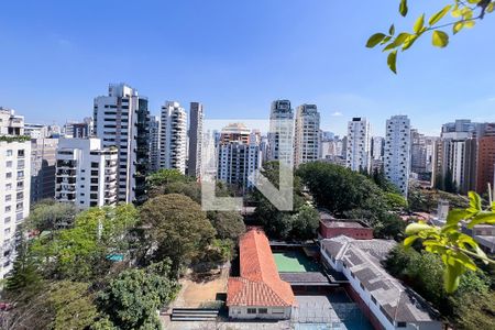 Apartamento à venda com 375m², 3 quartos e 4 vagas Apartamento à venda com 375m², 3 quartos e 4 vagasVista