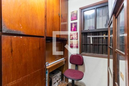 Casa à venda com 207m², 4 quartos e 6 vagas Casa à venda com 207m², 4 quartos e 6 vagasQuarto de Serviço