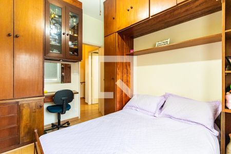 Casa à venda com 207m², 4 quartos e 6 vagas Casa à venda com 207m², 4 quartos e 6 vagasQuarto 2 - Suíte 2