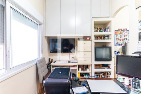 Casa à venda com 207m², 4 quartos e 6 vagas Casa à venda com 207m², 4 quartos e 6 vagasQuarto 4