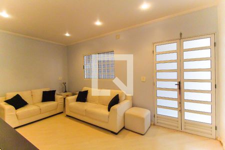 Sala de casa à venda com 3 quartos, 160m² em Vila Santa Teresinha, São Paulo