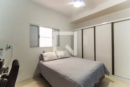 Quarto 2 de casa à venda com 3 quartos, 160m² em Vila Santa Teresinha, São Paulo