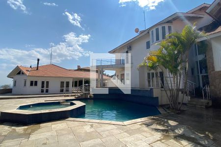 Casa de condomínio à venda com 533m², 4 quartos e 4 vagasPiscina