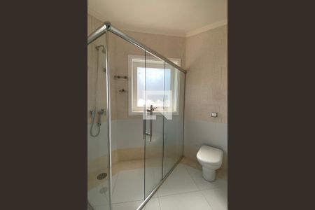 Casa de condomínio à venda com 533m², 4 quartos e 4 vagasBanheiro da Suíte 2