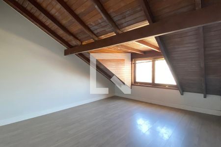 Casa de condomínio à venda com 533m², 4 quartos e 4 vagasSala de TV