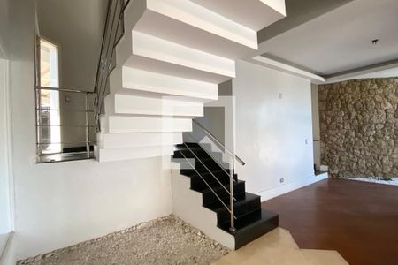 Sala de casa de condomínio à venda com 4 quartos, 533m² em Alphaville, Santana de Parnaíba