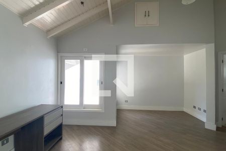 Casa de condomínio à venda com 533m², 4 quartos e 4 vagasSuíte 4