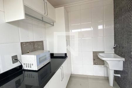Casa de condomínio à venda com 533m², 4 quartos e 4 vagasÁrea de Serviço