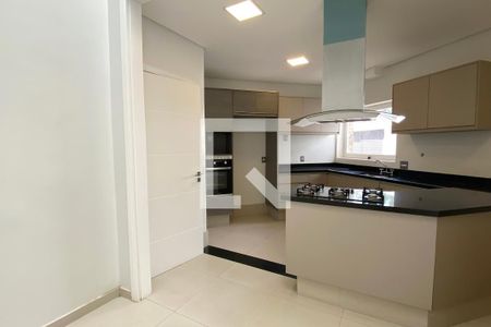 Casa de condomínio à venda com 533m², 4 quartos e 4 vagasCozinha