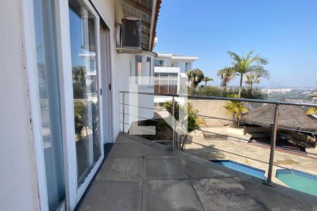 Casa de condomínio à venda com 533m², 4 quartos e 4 vagasvista da Suíte 1