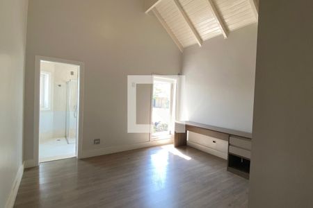 Casa de condomínio à venda com 533m², 4 quartos e 4 vagasSuíte 2