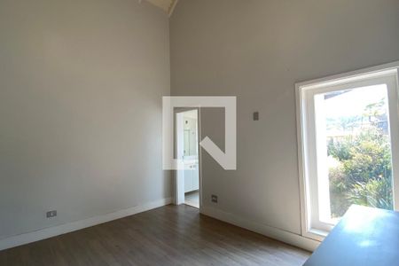 Casa de condomínio à venda com 533m², 4 quartos e 4 vagasSuíte 2