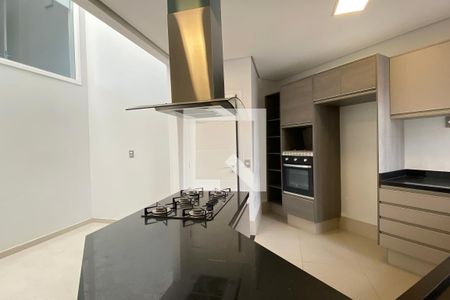 Casa de condomínio à venda com 533m², 4 quartos e 4 vagasCozinha