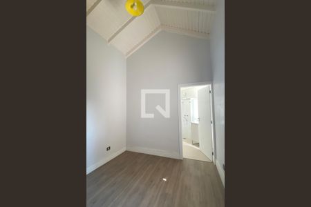 Casa de condomínio à venda com 533m², 4 quartos e 4 vagasSuíte 3