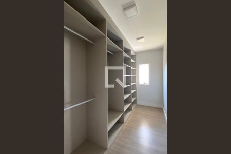 Casa de condomínio à venda com 533m², 4 quartos e 4 vagasDespensa