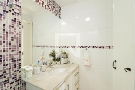 Apartamento à venda com 98m², 2 quartos e 1 vagaBanheiro da Suíte