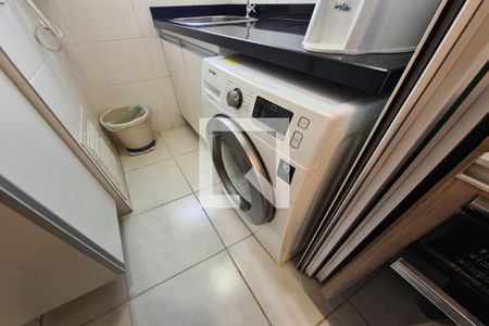 Apartamento à venda com 56m², 2 quartos e 1 vagaCozinha e Área de Serviço