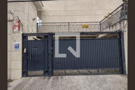 Casa de condomínio à venda com 120m², 3 quartos e 2 vagasEntrada