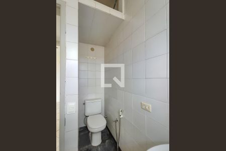 Apartamento à venda com 55m², 2 quartos e sem vaga Apartamento à venda com 55m², 2 quartos e sem vagaBanheiro Corredor