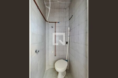 Apartamento à venda com 55m², 2 quartos e sem vaga Apartamento à venda com 55m², 2 quartos e sem vagaBanheiro de serviço