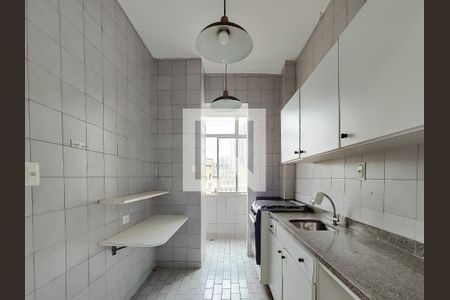 Apartamento à venda com 55m², 2 quartos e sem vaga Apartamento à venda com 55m², 2 quartos e sem vagaCozinha