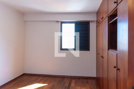 Suíte de apartamento à venda com 3 quartos, 110m² em Centro, Campinas