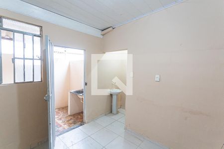 Sala/Quarto/Cozinha de kitnet/studio para alugar com 1 quarto, 20m² em Pompéia, Belo Horizonte