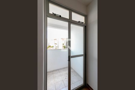 Varanda da Sala de apartamento para alugar com 2 quartos, 55m² em Sion, Belo Horizonte